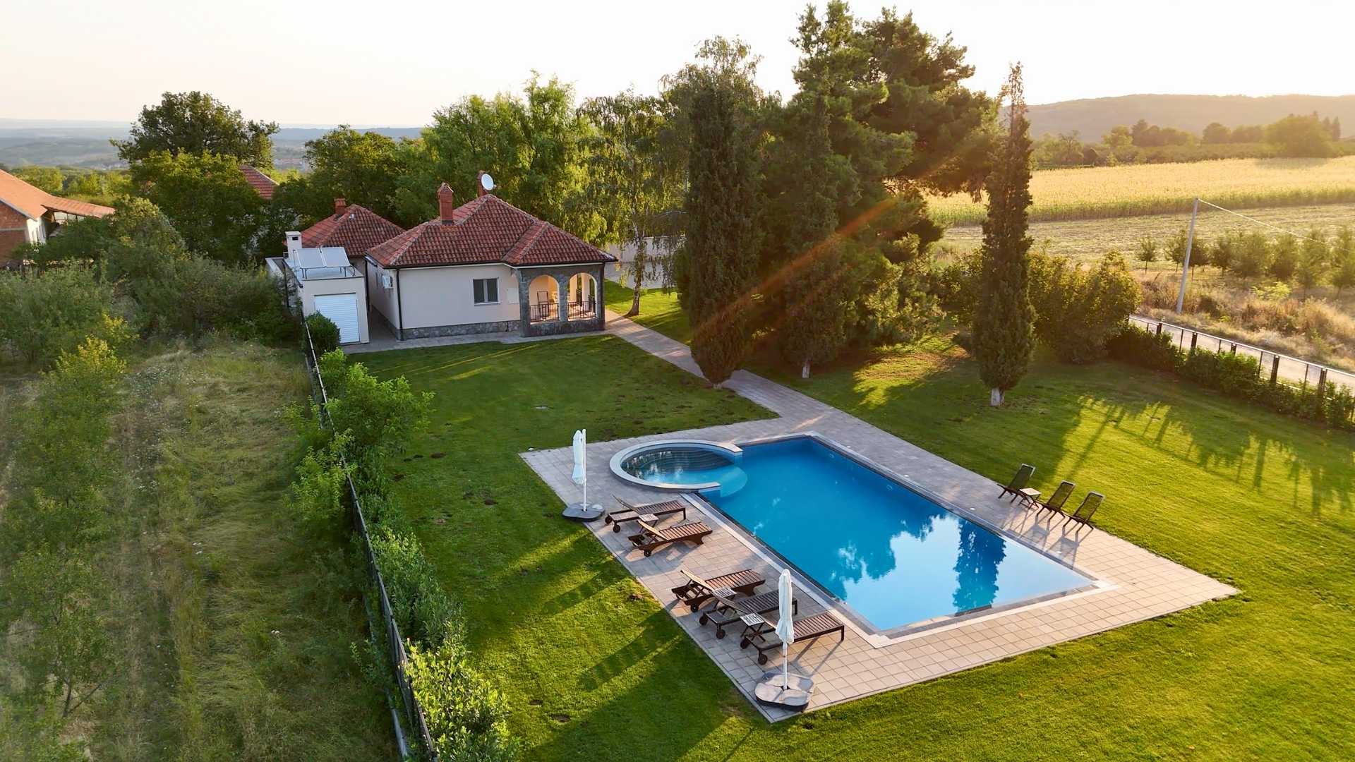 Aleksandrovic Jezevac villa