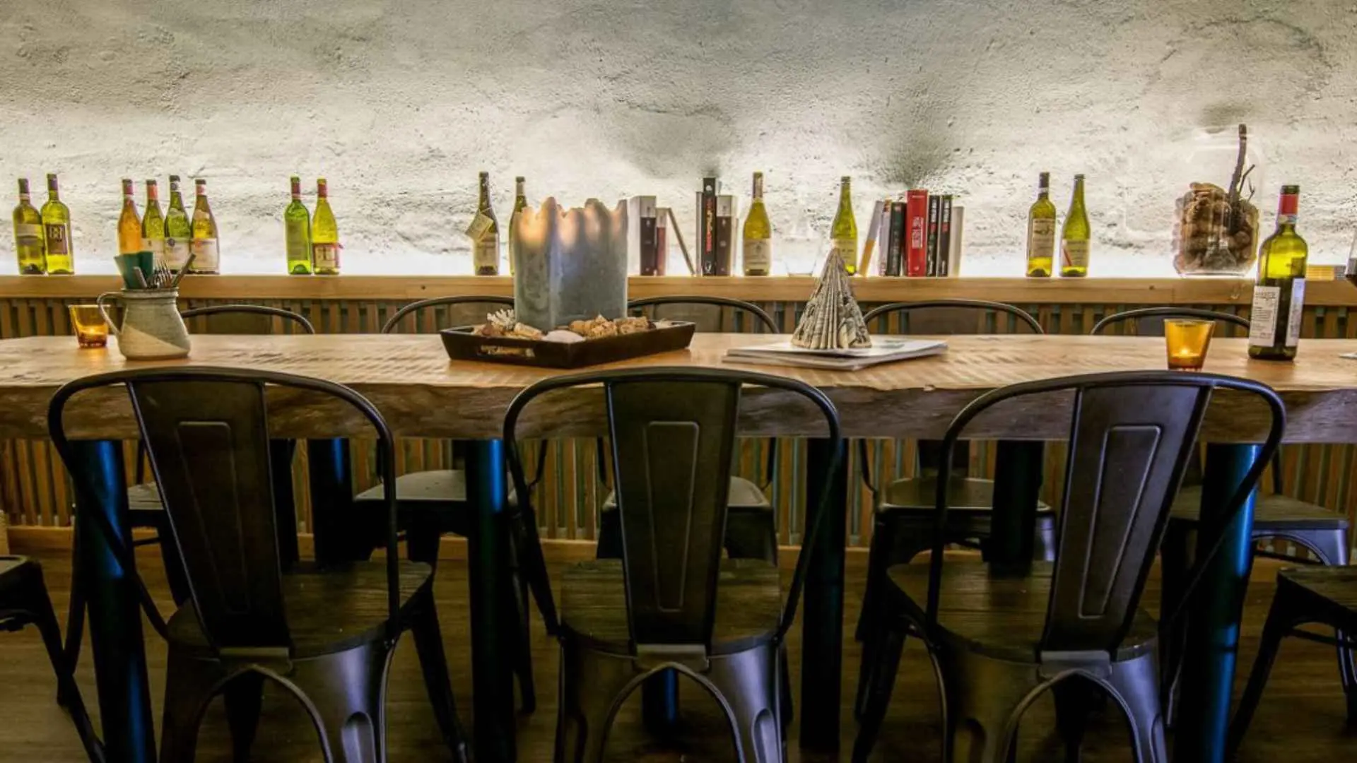 Luxury Wine Tasting with Local Food Options in Aosta (