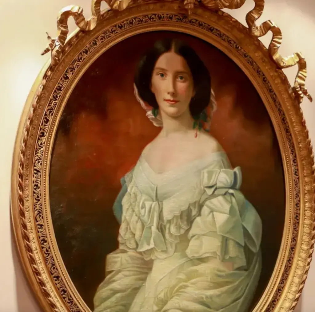 chateau portrait.webp