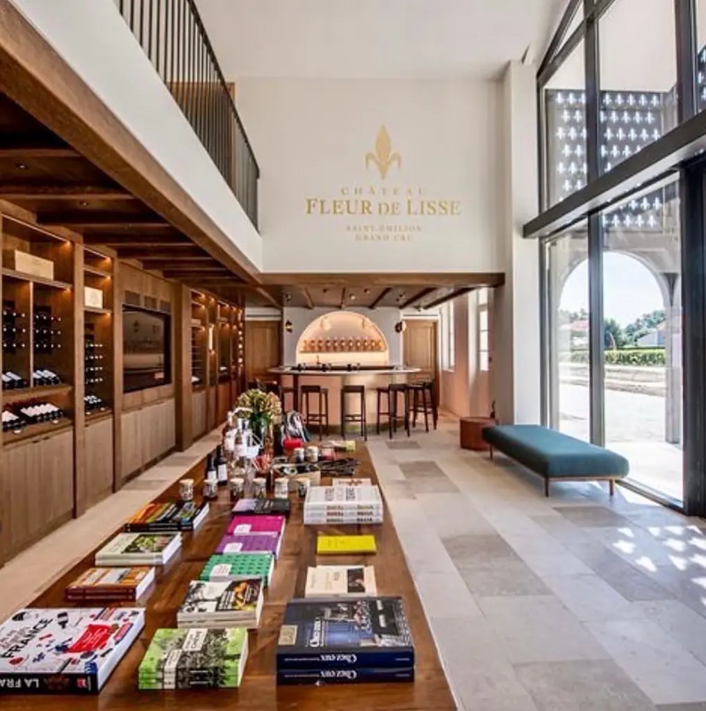 fleur de lisse tasting room.webp