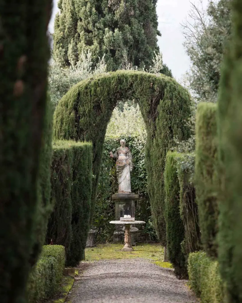 Tenuta Di Ghizzano, Italian-Style Garden.webp