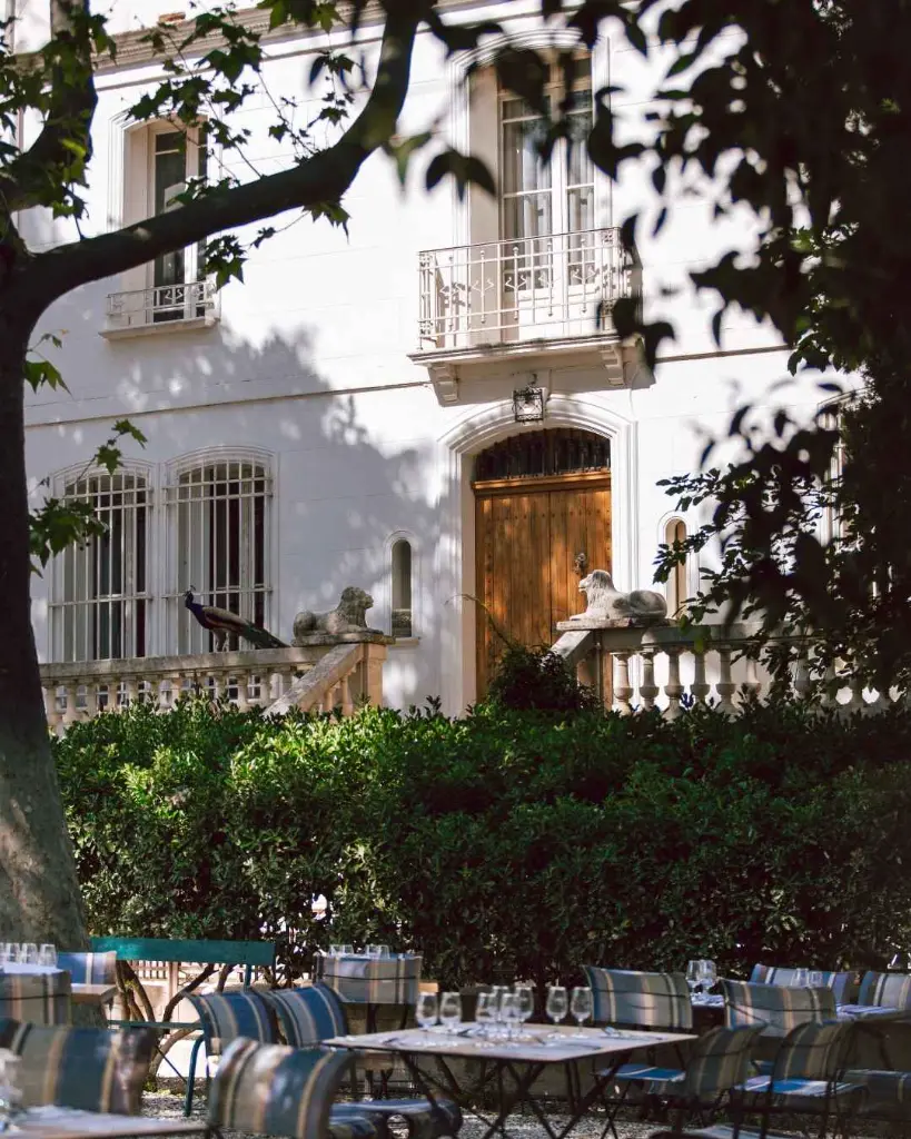 Domaine de Rombeau, terrace.webp