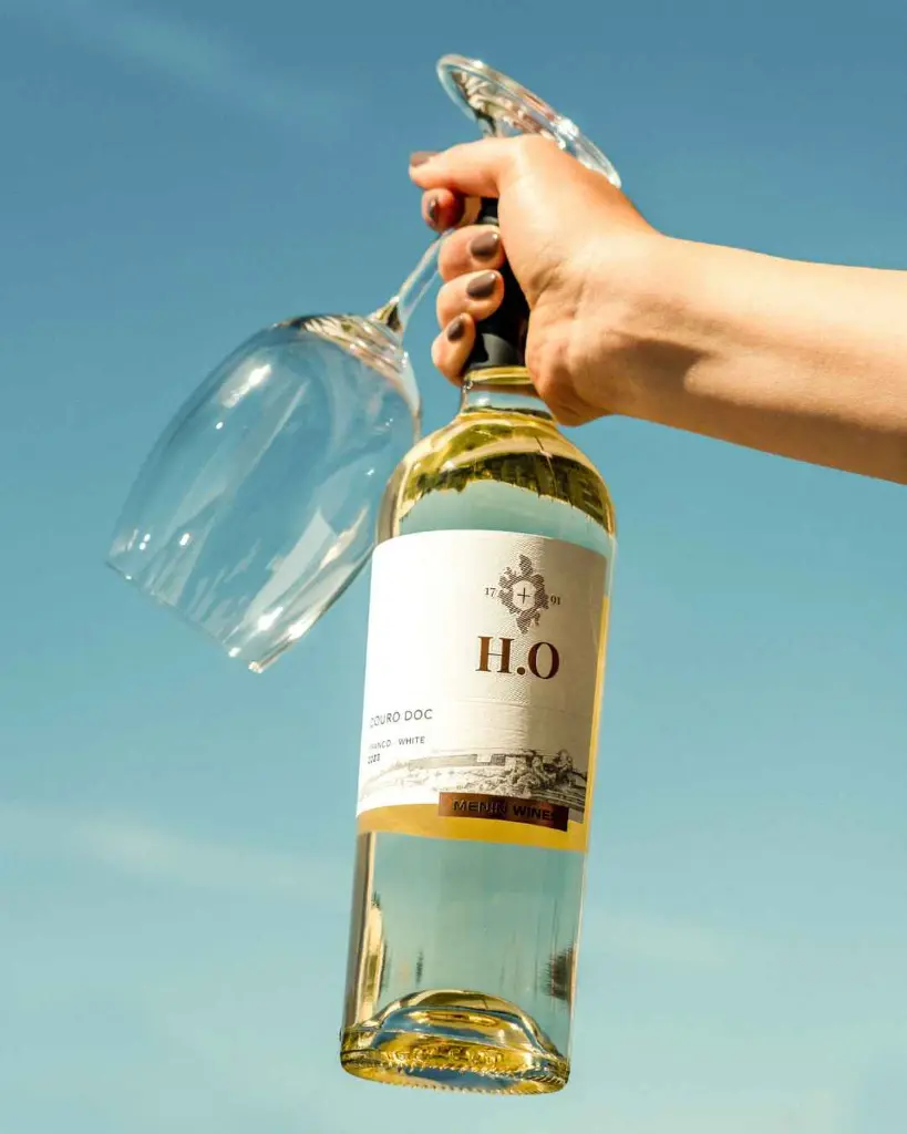 Adega H.O visit tasting white wine.webp