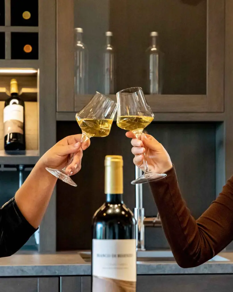 Torre Bisenzio, wine tasting.webp