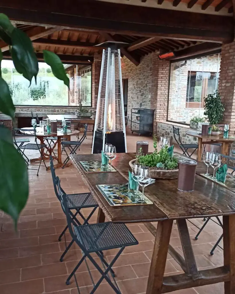 Pomario, panoramic terrace.webp