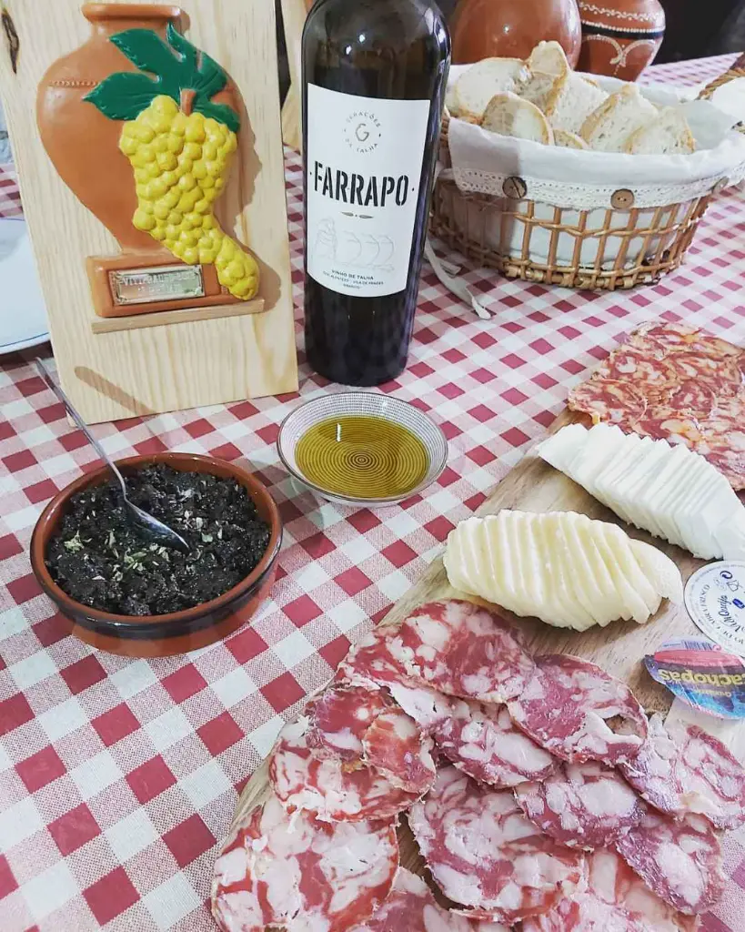 Gerações Da Talha, traditional snacks.webp