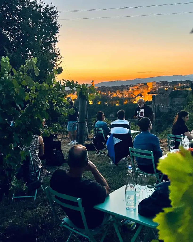 The sassotondo experience Tuscany.webp