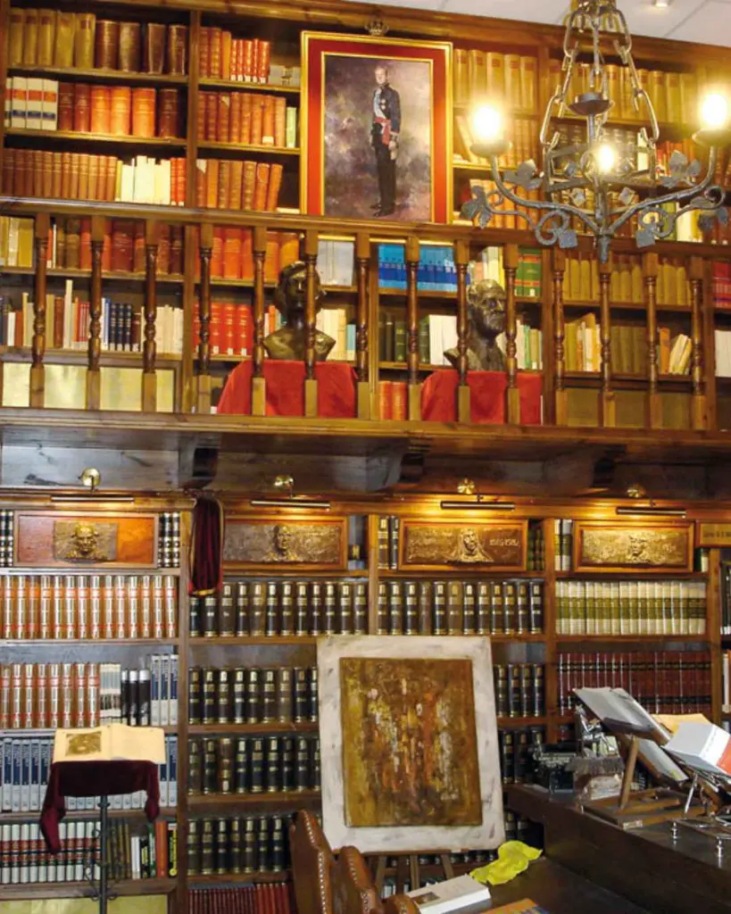 Bodegas Mocen, wine and art.webp