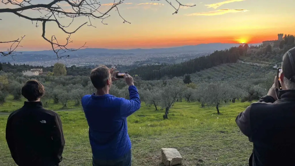 Hike and Wine.webp