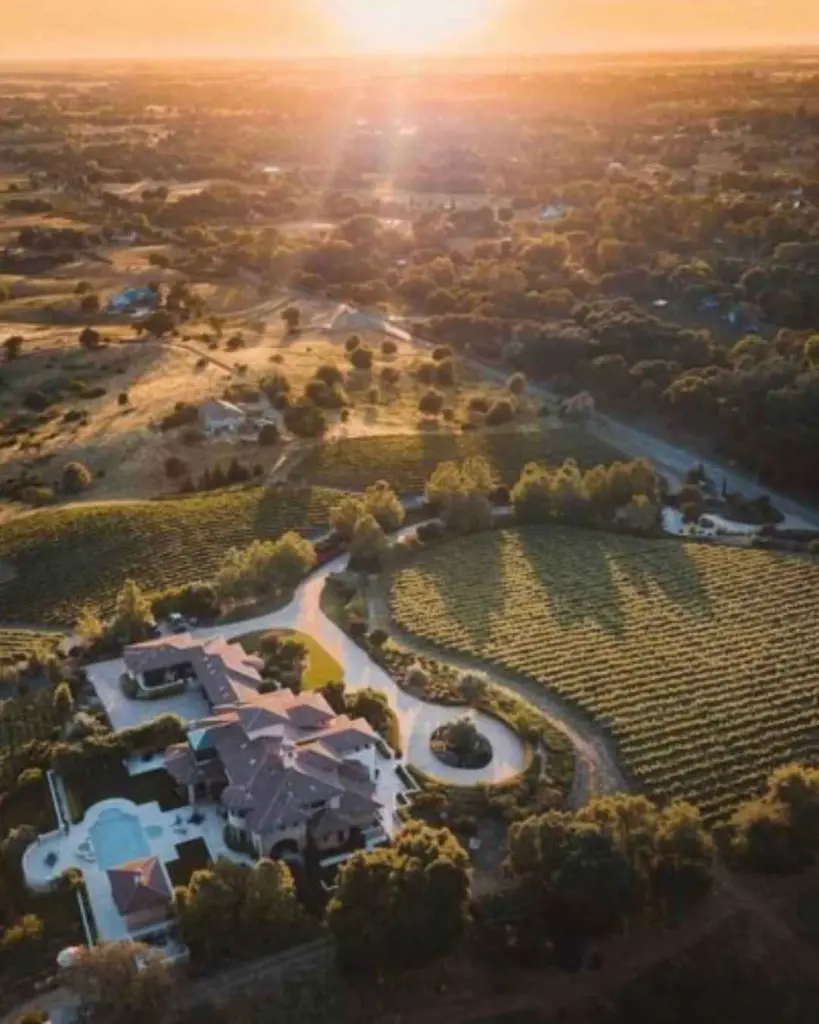 Wise Villa estate US Sierra Foothills.webp