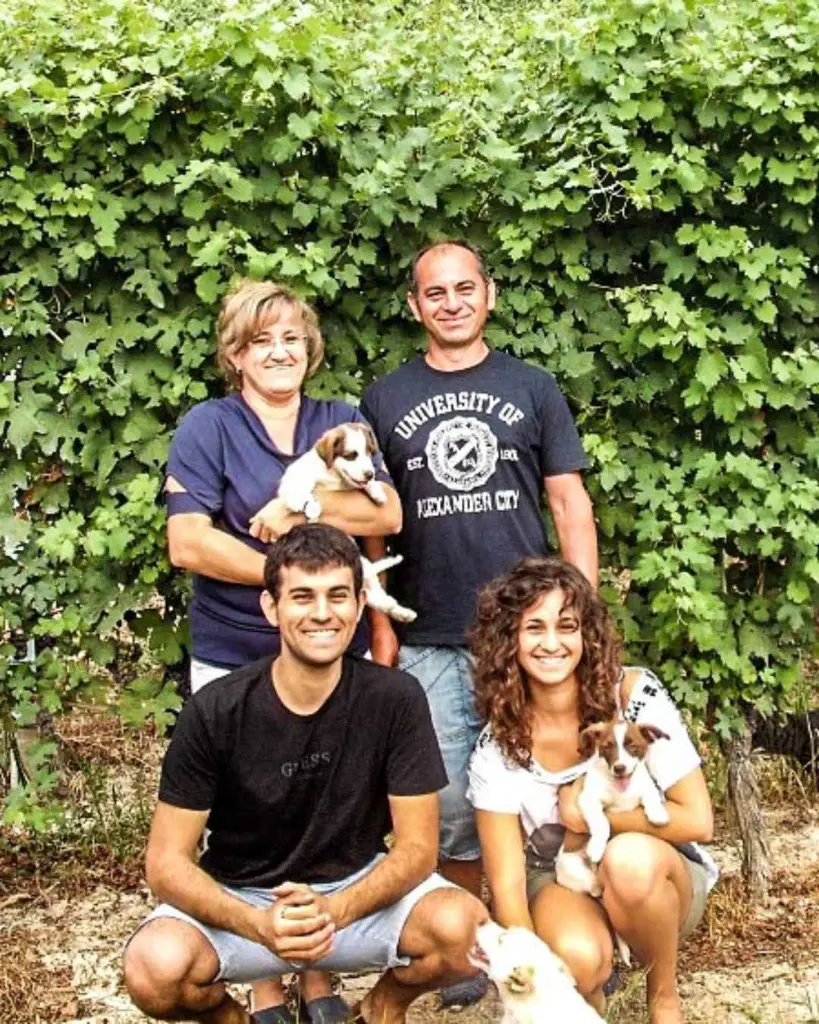 family-cascina-sot-visit-tasting-piedmont.webp