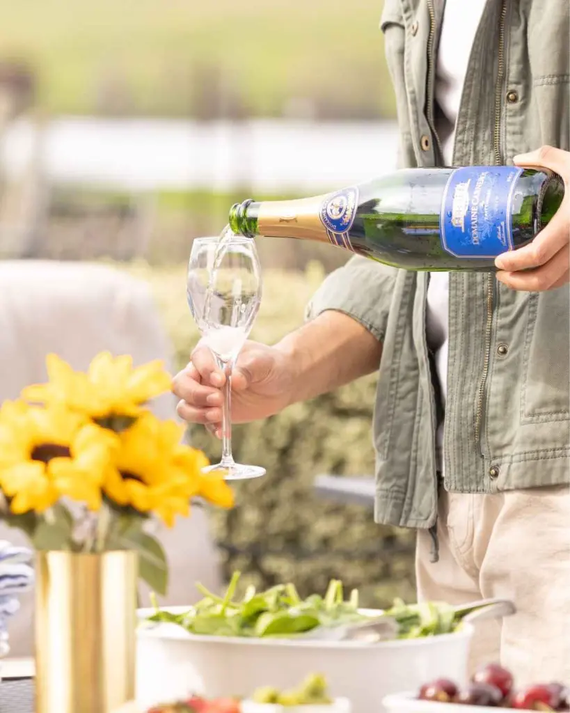napa-sparkling-wine.webp