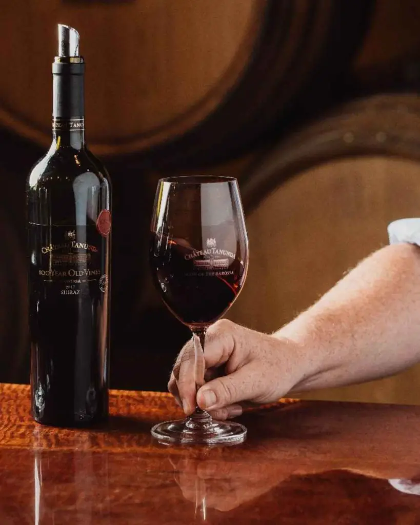 chateau-tanunda-red-wine-tasting.webp