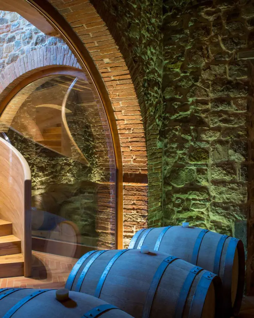 tenuta-casenuova-tuscany-cellar-visit.webp