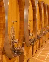 la-dama-winery-wine-cellar.webp