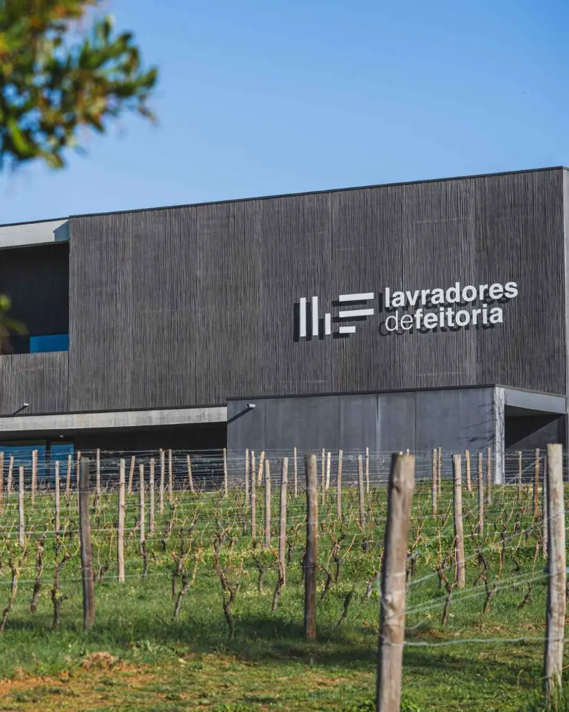 lavradores-de-feitoria-portugal-douro-winery.webp