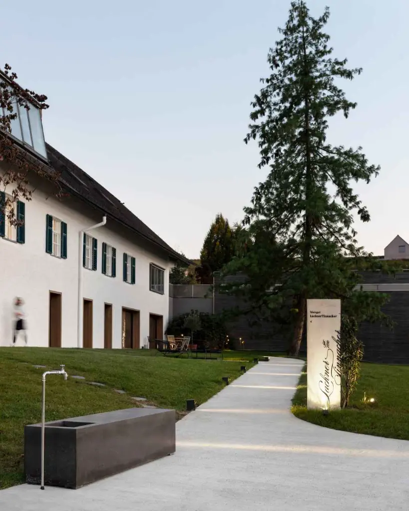steiermark-weingut-lackner-wineryj-visitpg.webp