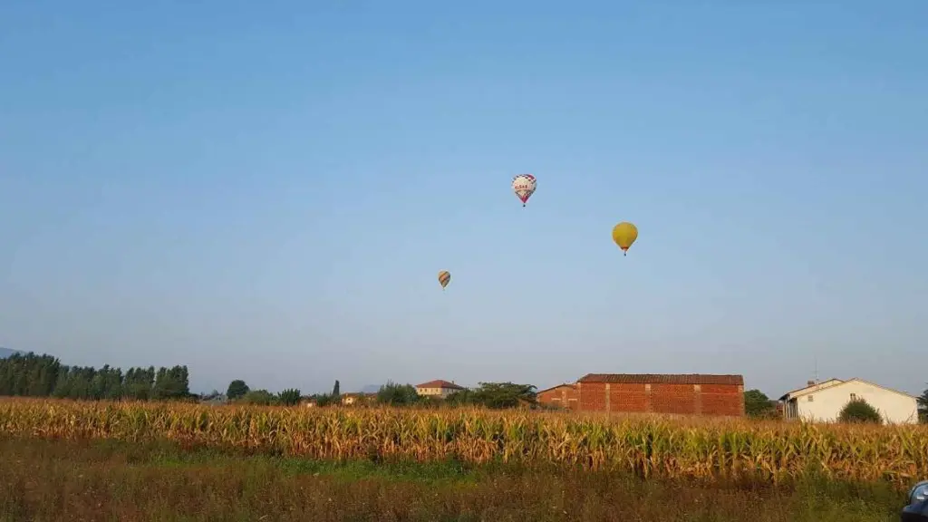 private-hot-air-balloon-flight-over-tuscany-special-experience.webp