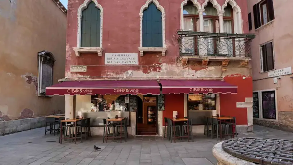 enoteca-venice-italy.webp