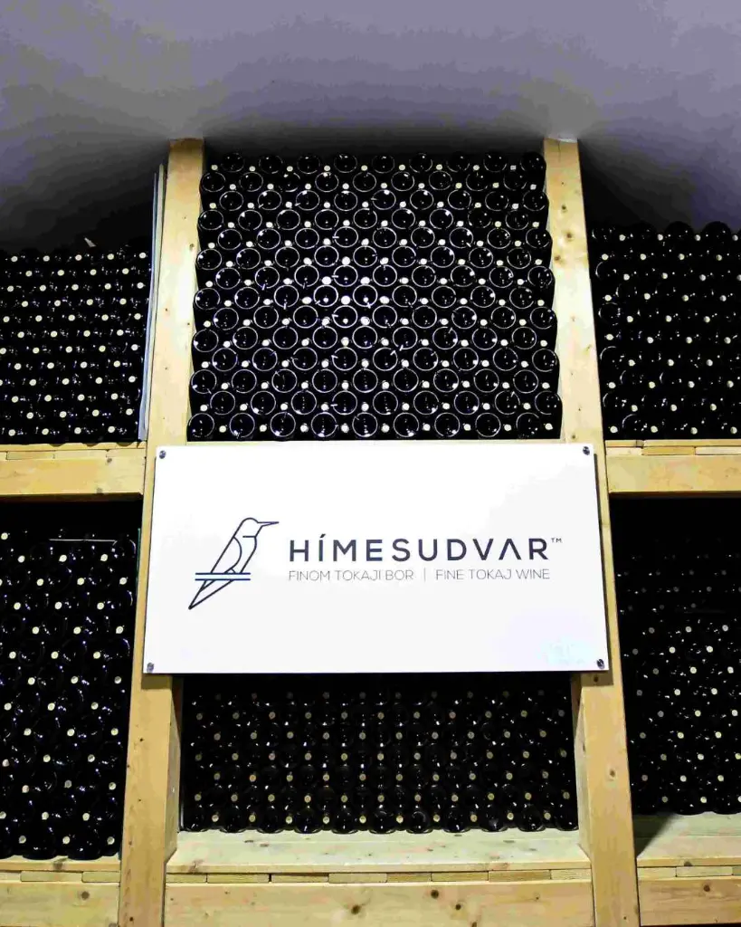 himesudvar-wine-cellar-tokaj.webp