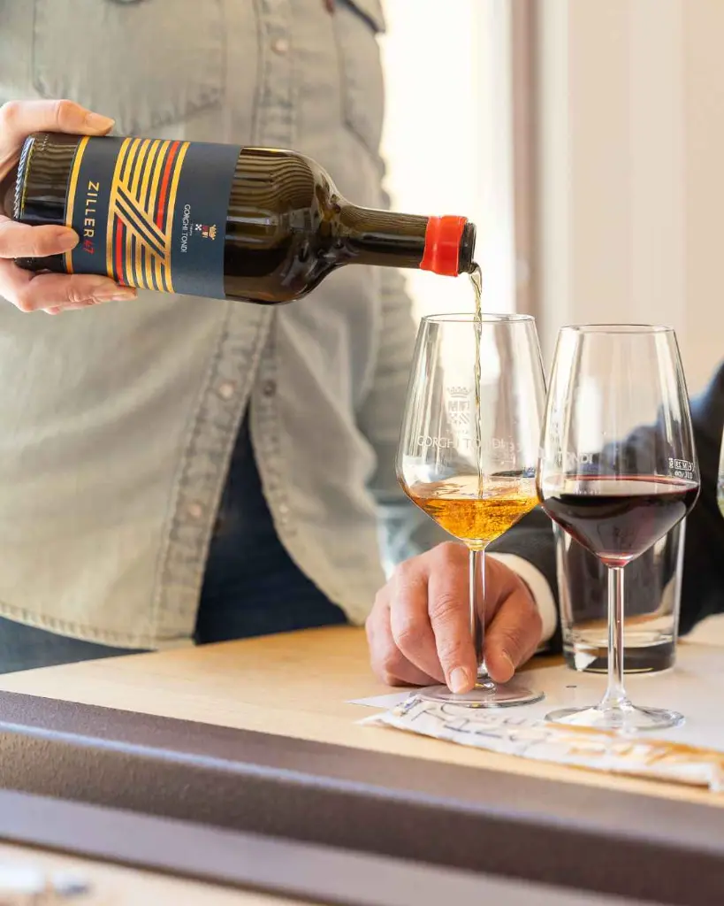 gorghi-tondi-signature-wine-tasting.webp