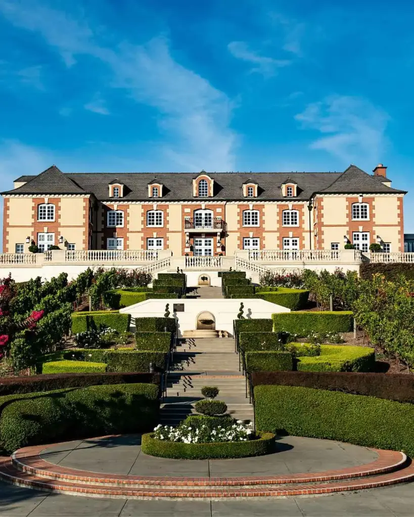 US, California, Napa Valley, Domaine Carneros Winery - Art of Sparkling Wine Pairing: Bubbles and Bites - Plates of Peru