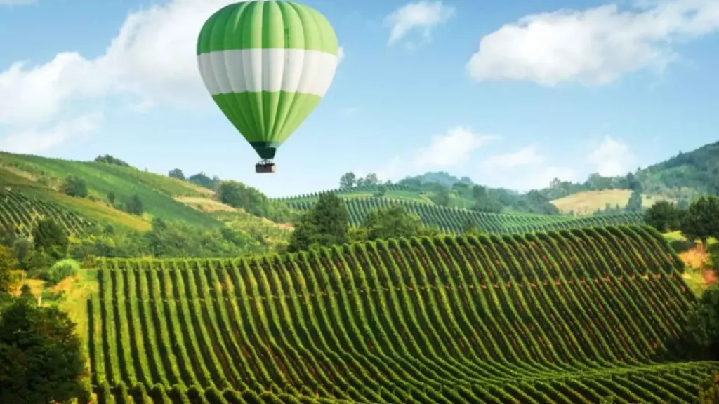 Italy, Tuscany, Private Hot Air Balloon Flight Over Tuscany With Roundtrip Transfer From Florence