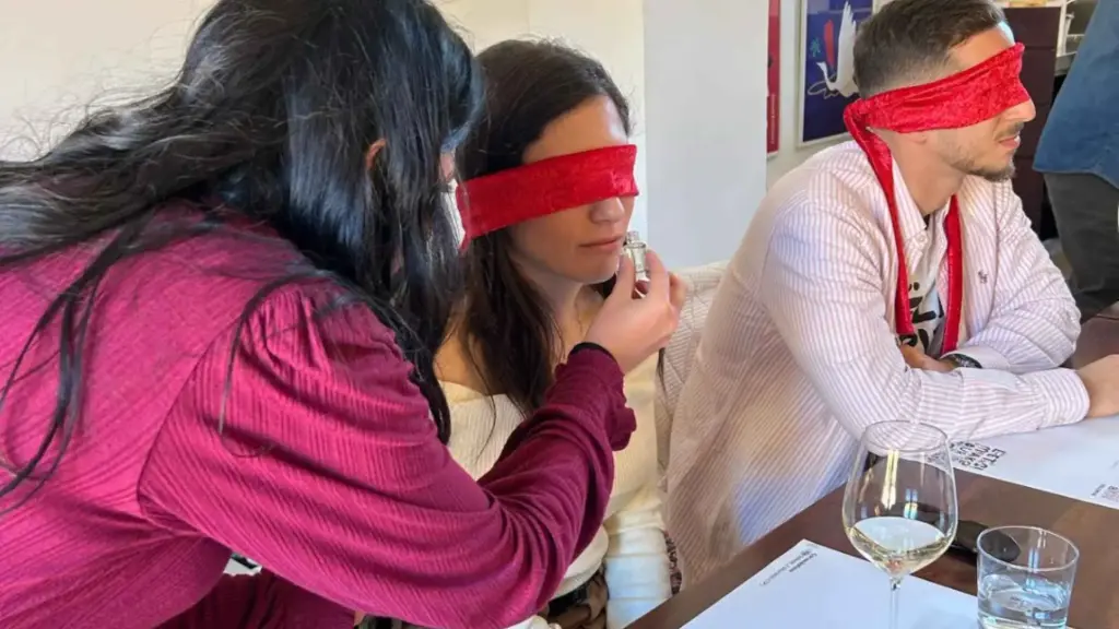 Italy, Sicily, Trapani - Blindfolded Wine Tasting with Game and Gift in Marsala