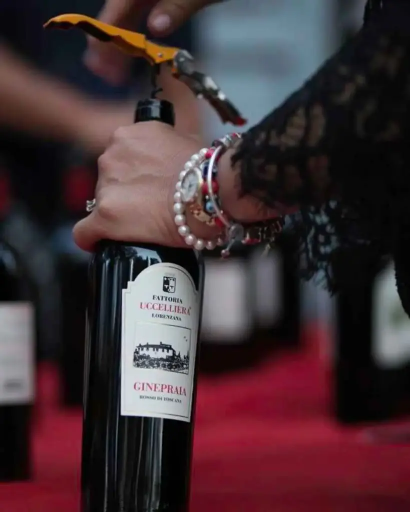 Italy, Tuscany, Fattoria Uccelliera - Listen to Wine