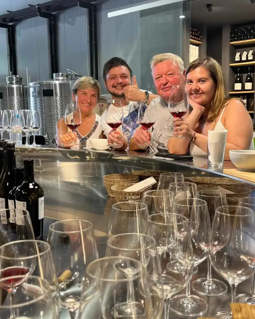 Spain, Catalonia, Bell Cros - Tasting of 3 wines in Inner Circle Bar