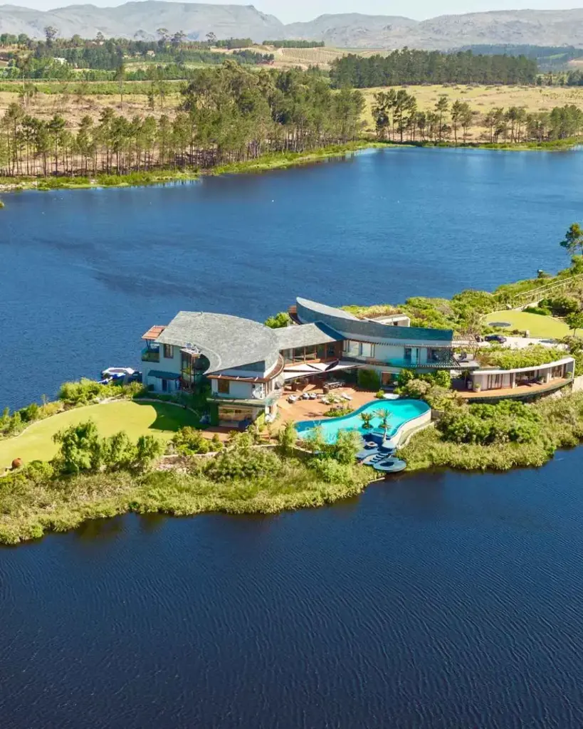 South Africa, Western Cape, Lothian of Elgin - Drink in the View, One Vintage at a Time