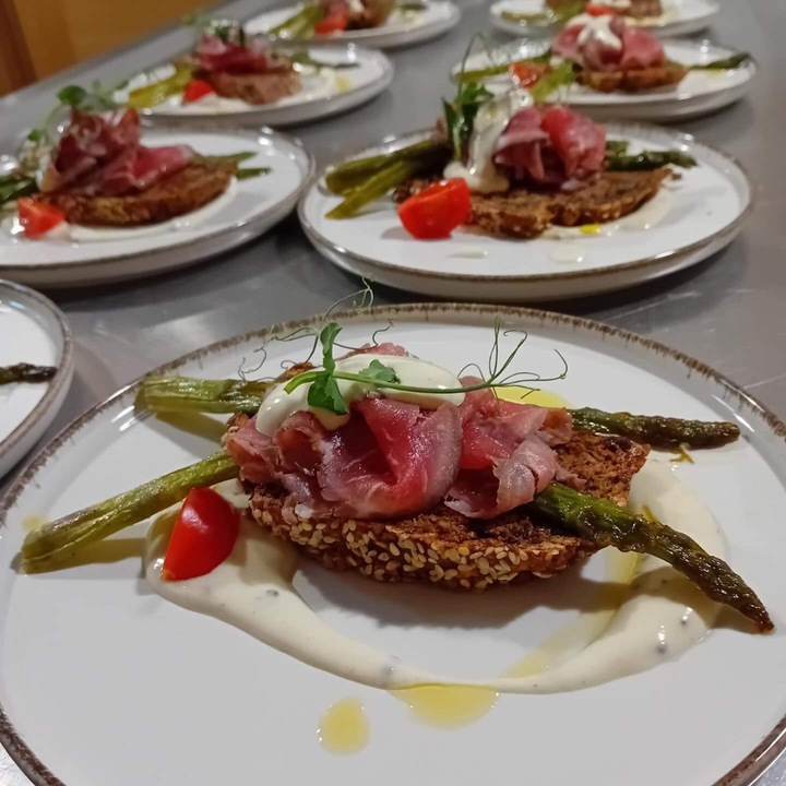 Serbia, Fruska Gora, Vinum - Wine and food pairing, four course meal