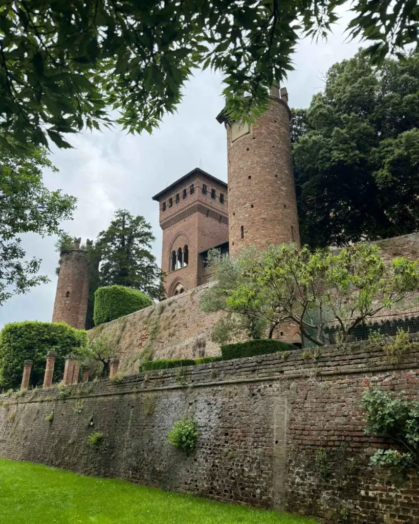 Italy, Piedmont, Castello Di Gabiano - PREMIUM