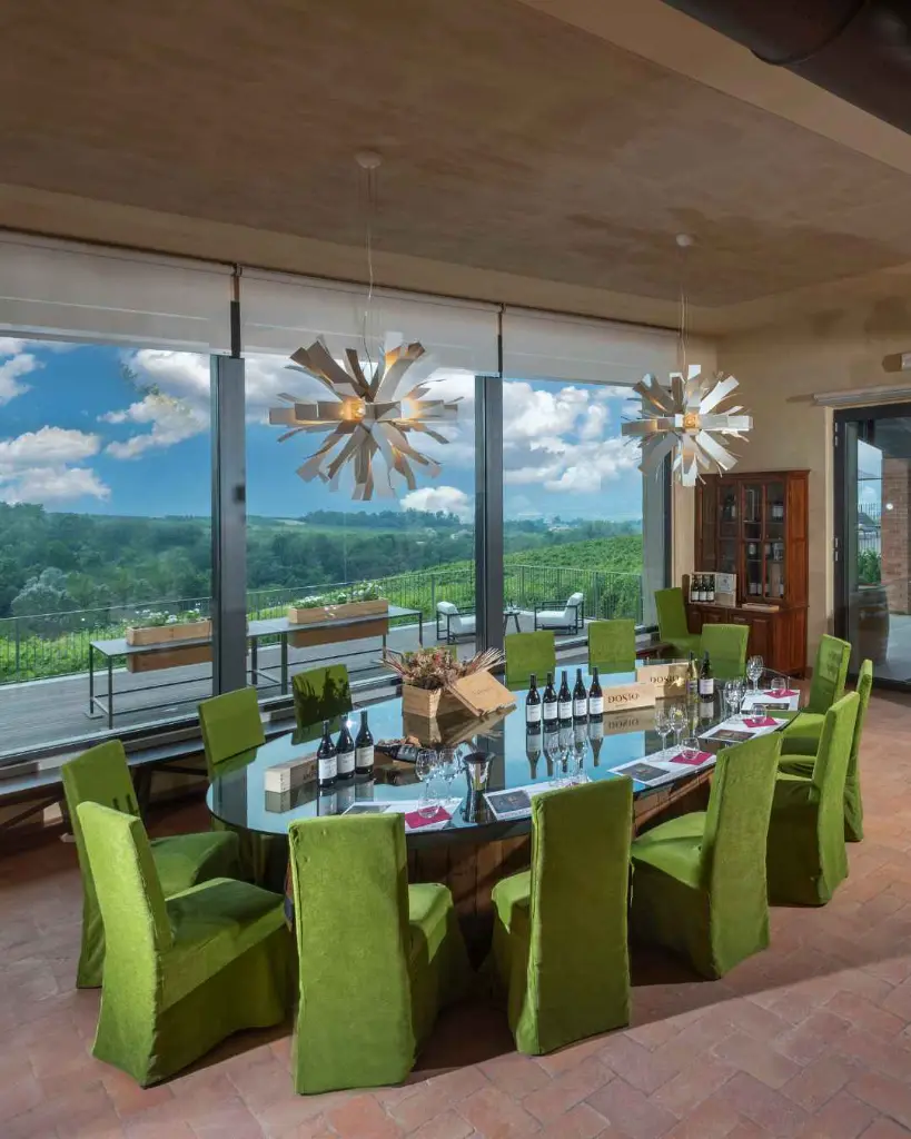 Italy, Piedmont, Dosio Vigneti - Barolo Unveils its secrets