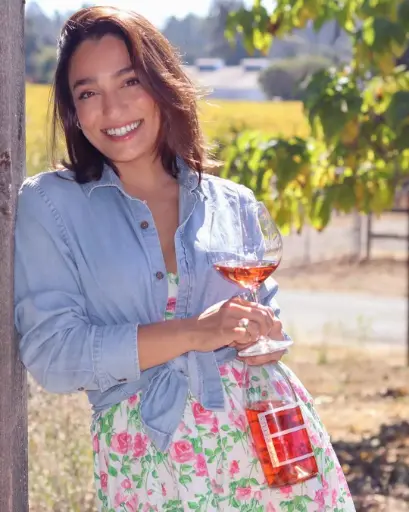 US, California, Sonoma Valley, Emeritus Vineyards - Estate Tour & Tasting