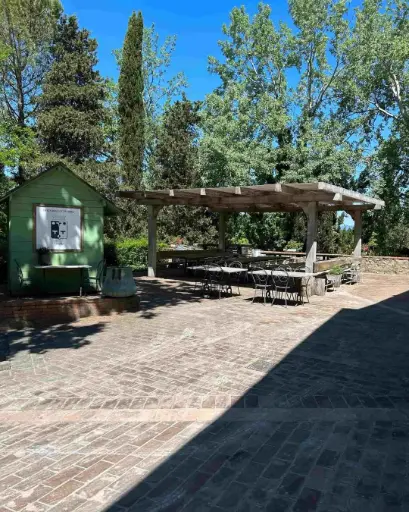 Italy, Tuscany, Fattoria Uccelliera - Incipit