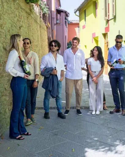 Italy, Tuscany, Tenuta Di Ghizzano - The Artistic Tour