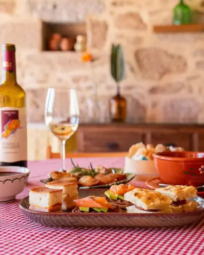 Portugal, Vinho Verde, Casa Lata Winery - Regional Wine & Snacks Tasting